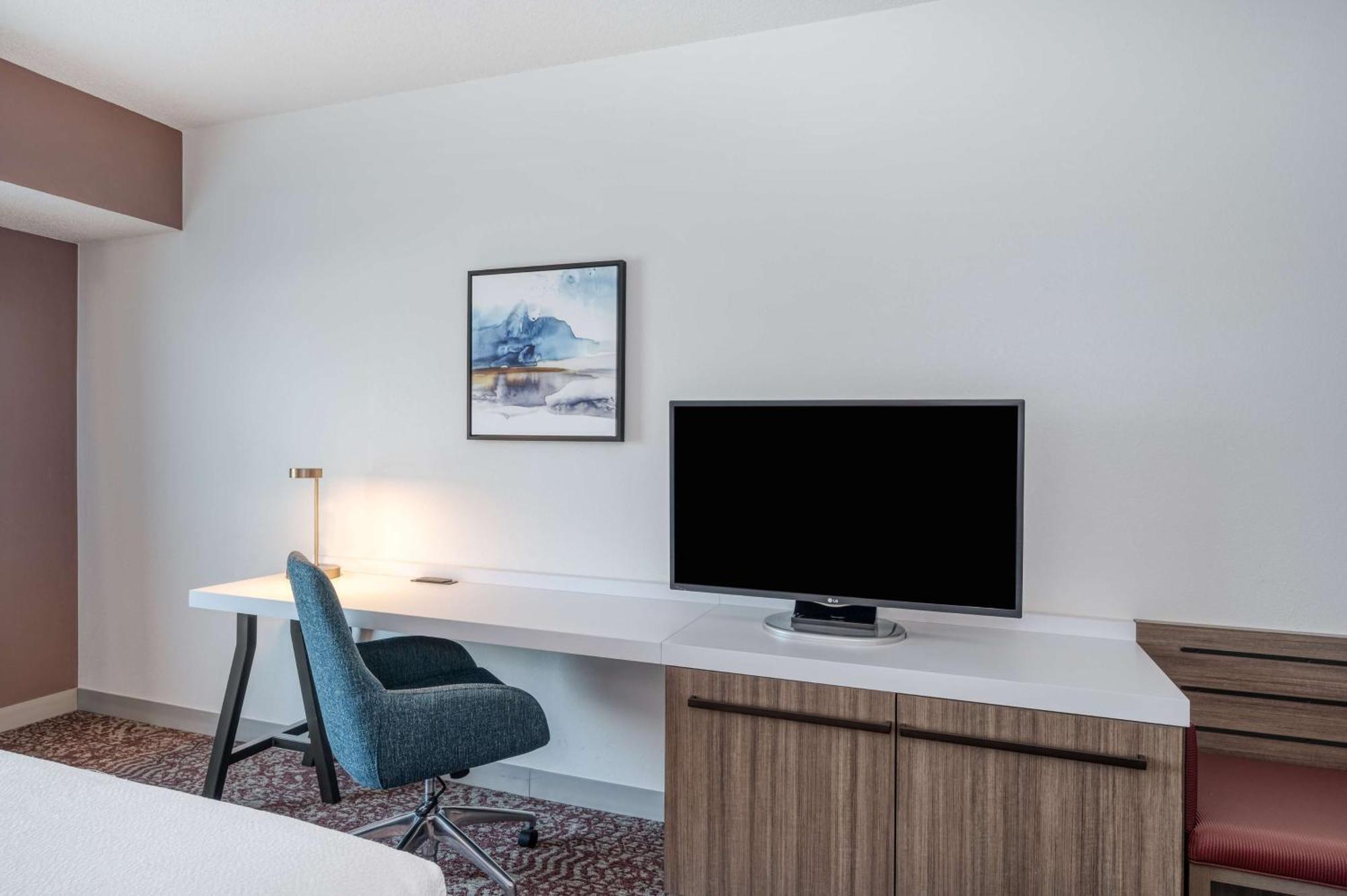 Hilton Garden Inn Clarksburg Eksteriør bilde
