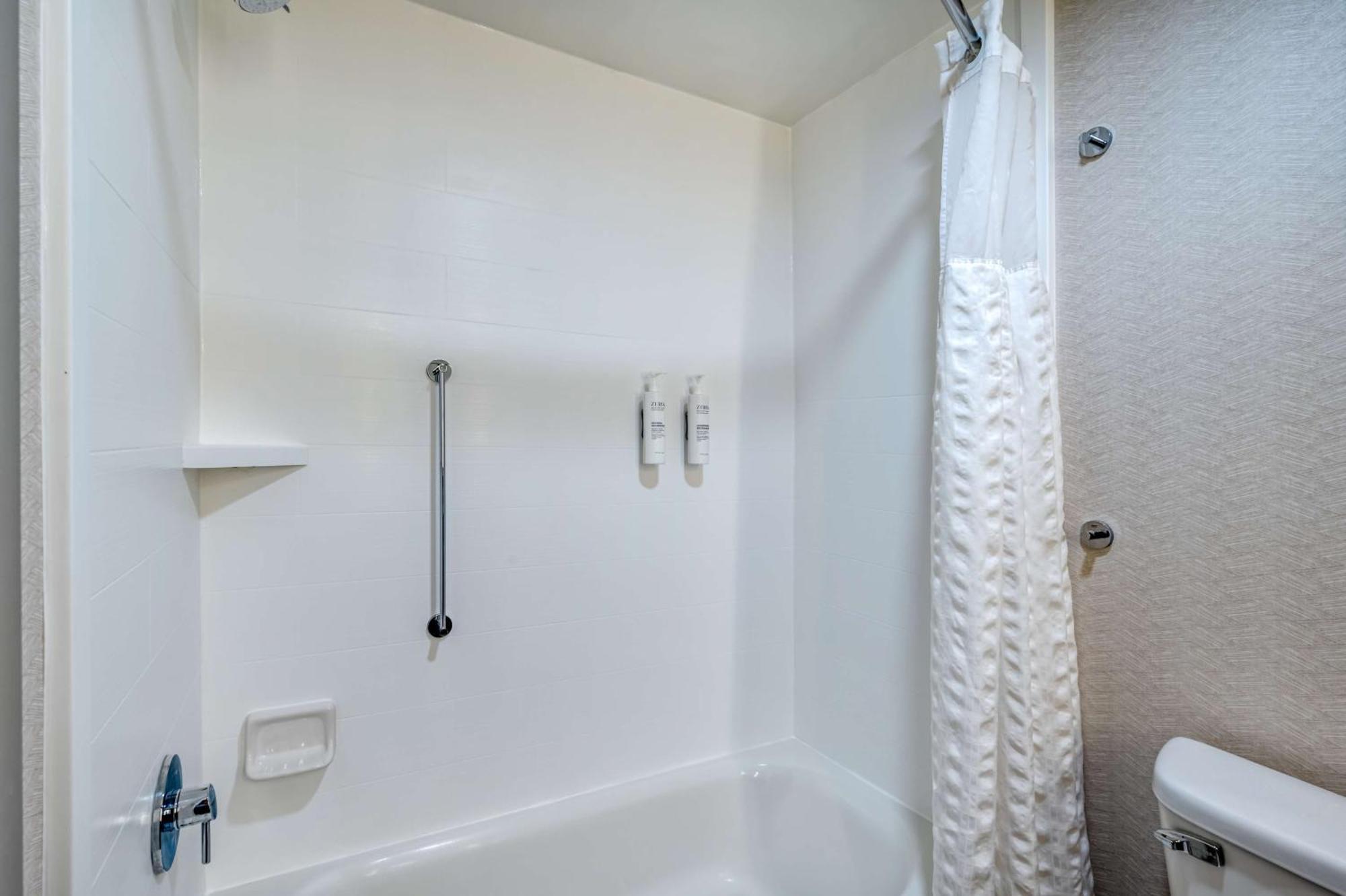 Hilton Garden Inn Clarksburg Eksteriør bilde
